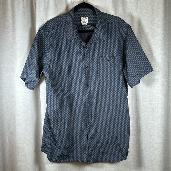VOYAGER BUTTON DOWN SIZE(2XL) - Picture 1 of 7